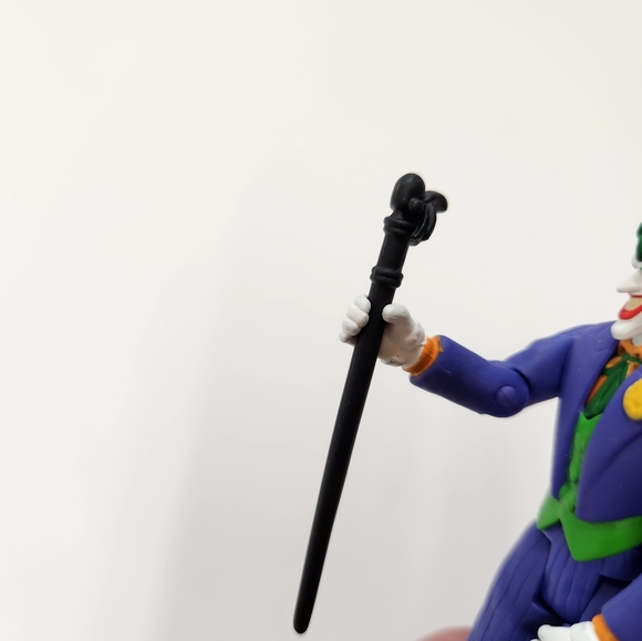 Batman The Joker DC Comics Action Figure with Cane Articulated - Picture 4 of 6